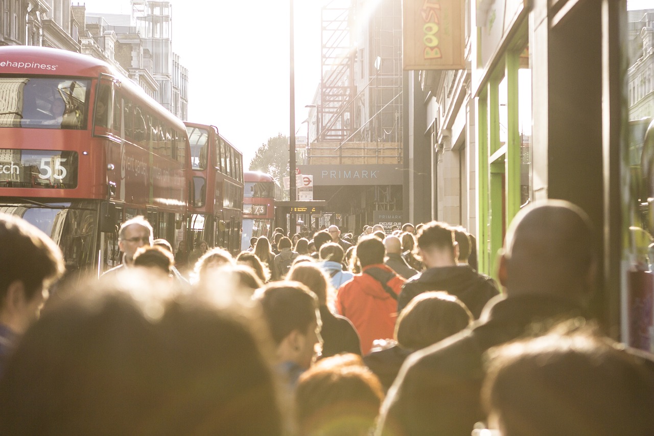 Read more about the article UK Immigration Proposals 2025: Key Changes and Their Impact